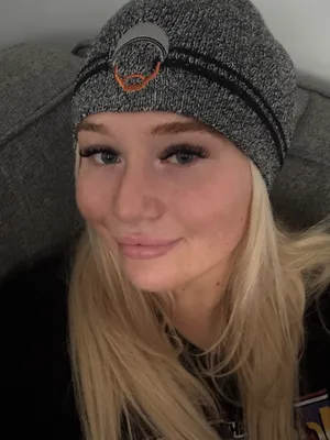 Fan wearing the beanie on the Wall of Gurusalem